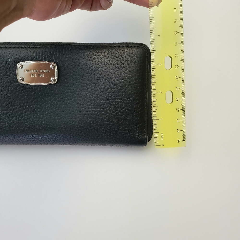 Michael Kors Large Jet Set Continental Black W/Silver Hardware Leather Wallet - Picture 7 of 9